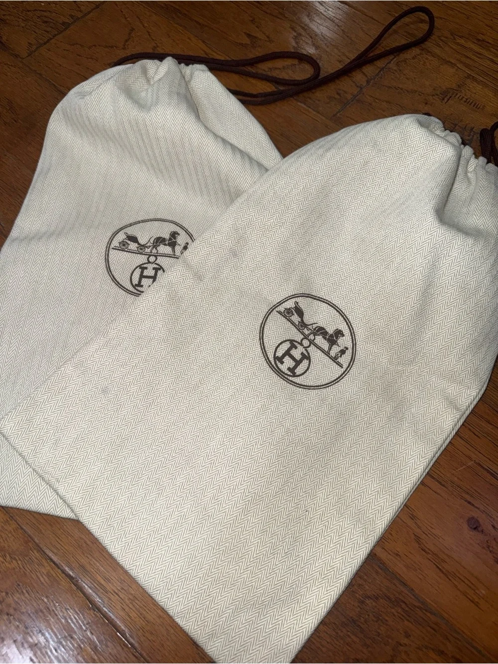 Hermes Luxury Cream Drawstring Bags - Designer Logo